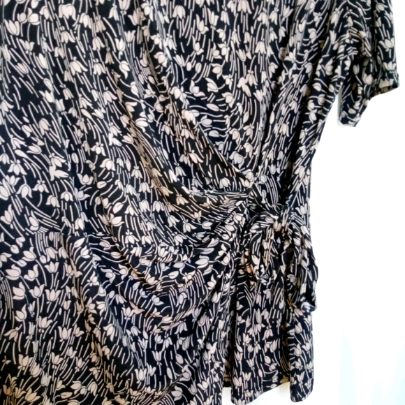 DKR Canadian Brand Career Stretchy Side Tie Top - Picture 3 of 5